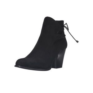 WING IT STRETCH HEELED BOOTIE size 7.5